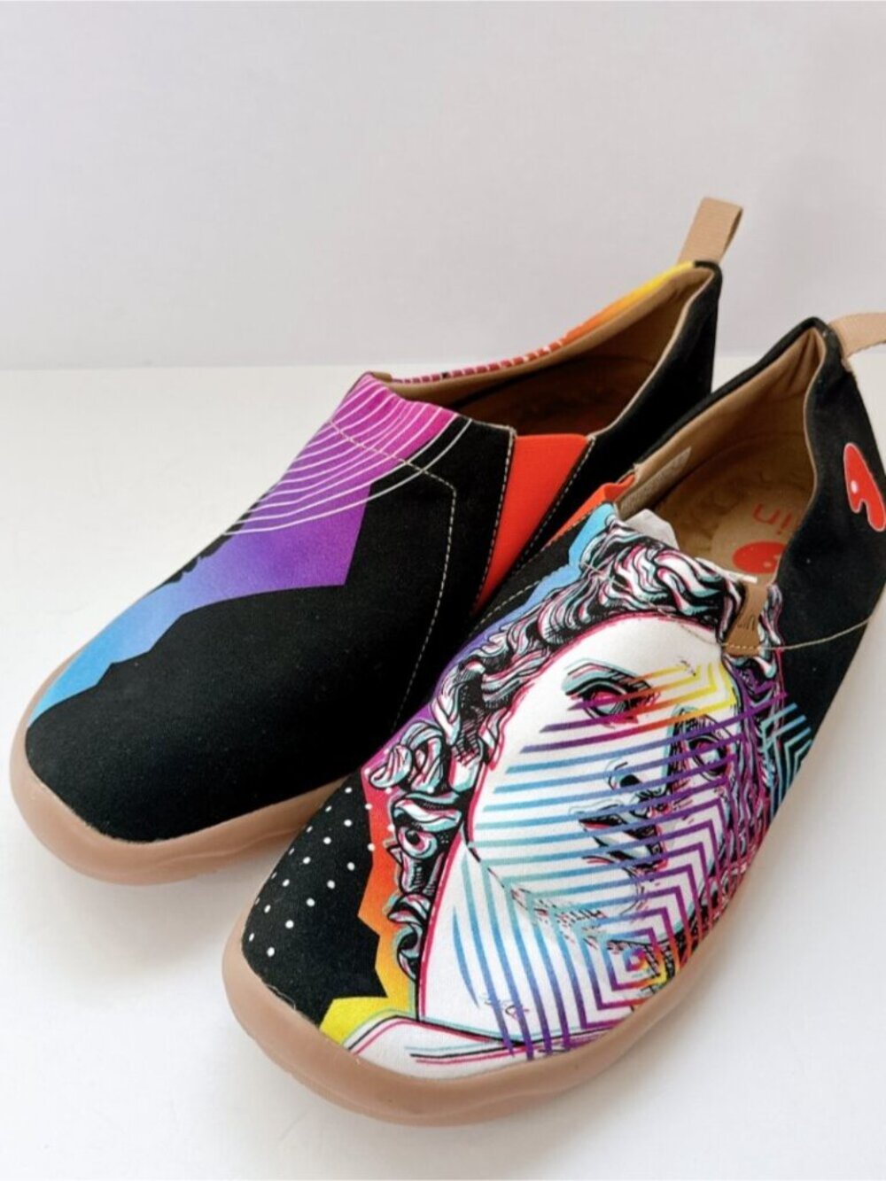 UIN Men’s Size 11 Artistic Face Slip-On Shoes Black Canvas Comfort Flats